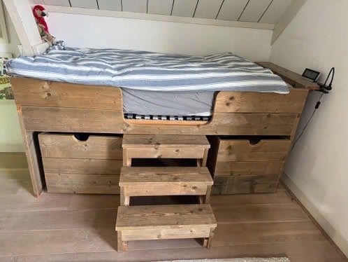 Eénpersoonsbed van steigerhout, Ophalen, 90 cm, Eenpersoons, Beige