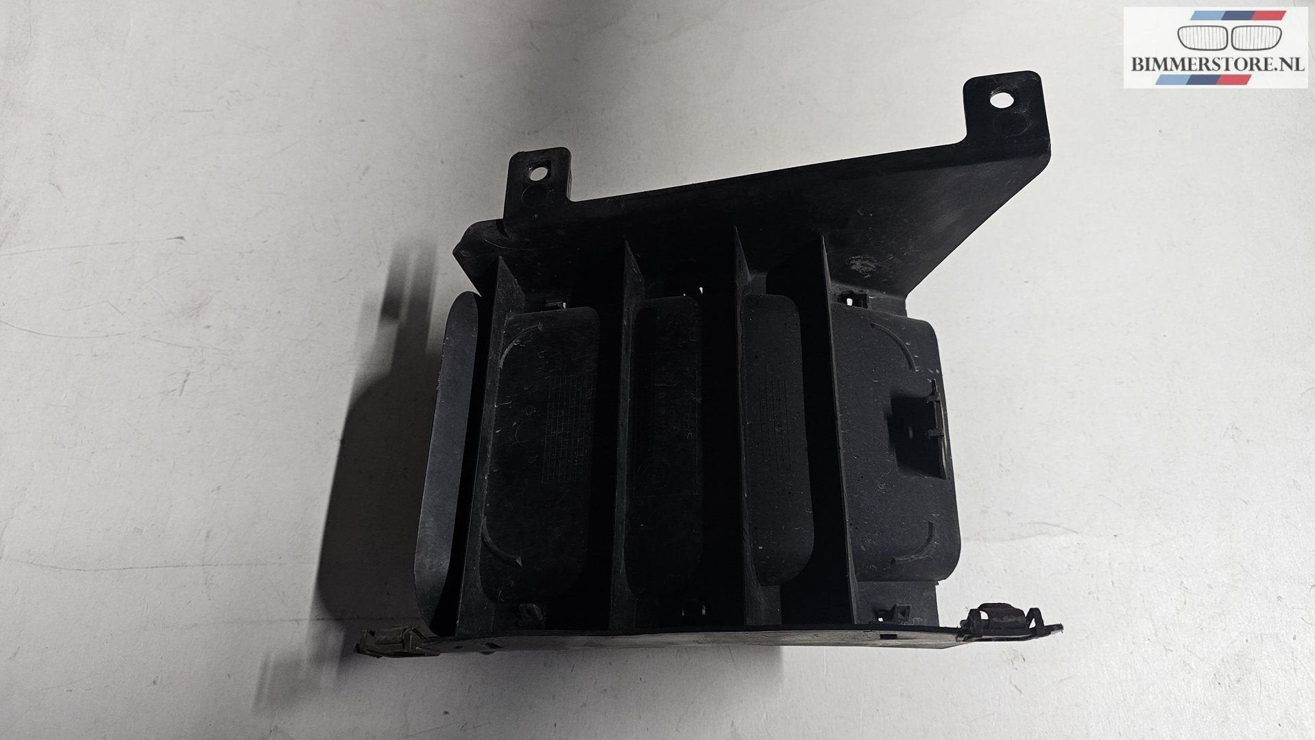 Airducht  bumper inlaat rechts BMW 5 serie E60 E61 517570337, Gebruikt, -, Ophalen of Verzenden, -