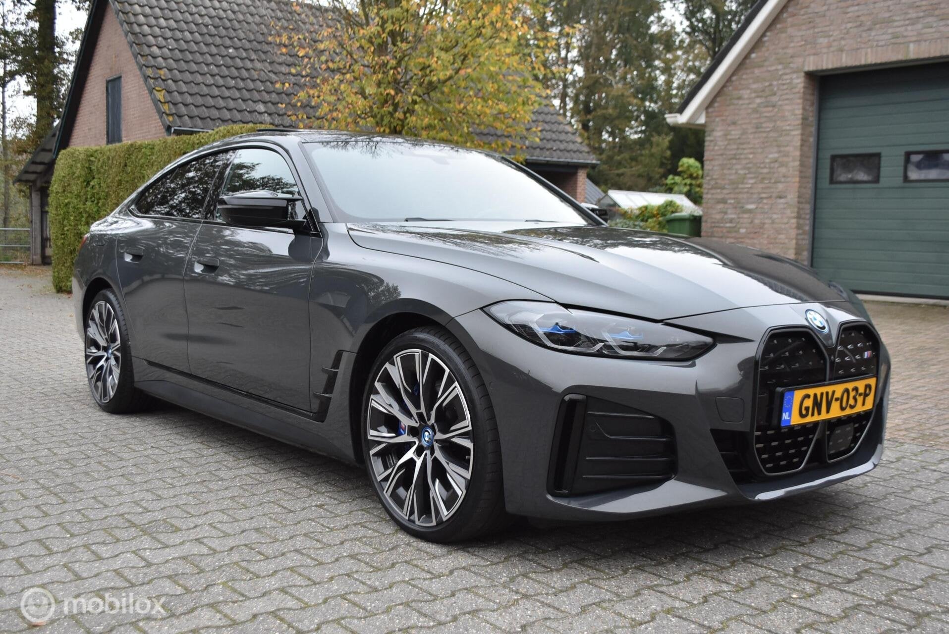BMW I4 M50 Gran C M Sportsitze ACCU Certificaat, Auto's, BMW, 7 min, Gebruikt, Leder, Vierwielaandrijving