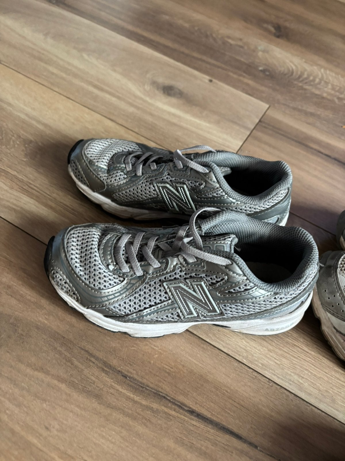 New balance 530 maat 33,5 als nieuw. 4 paar, Ophalen of Verzenden, Zo goed als nieuw, Jongetje of Meisje, Schoentjes