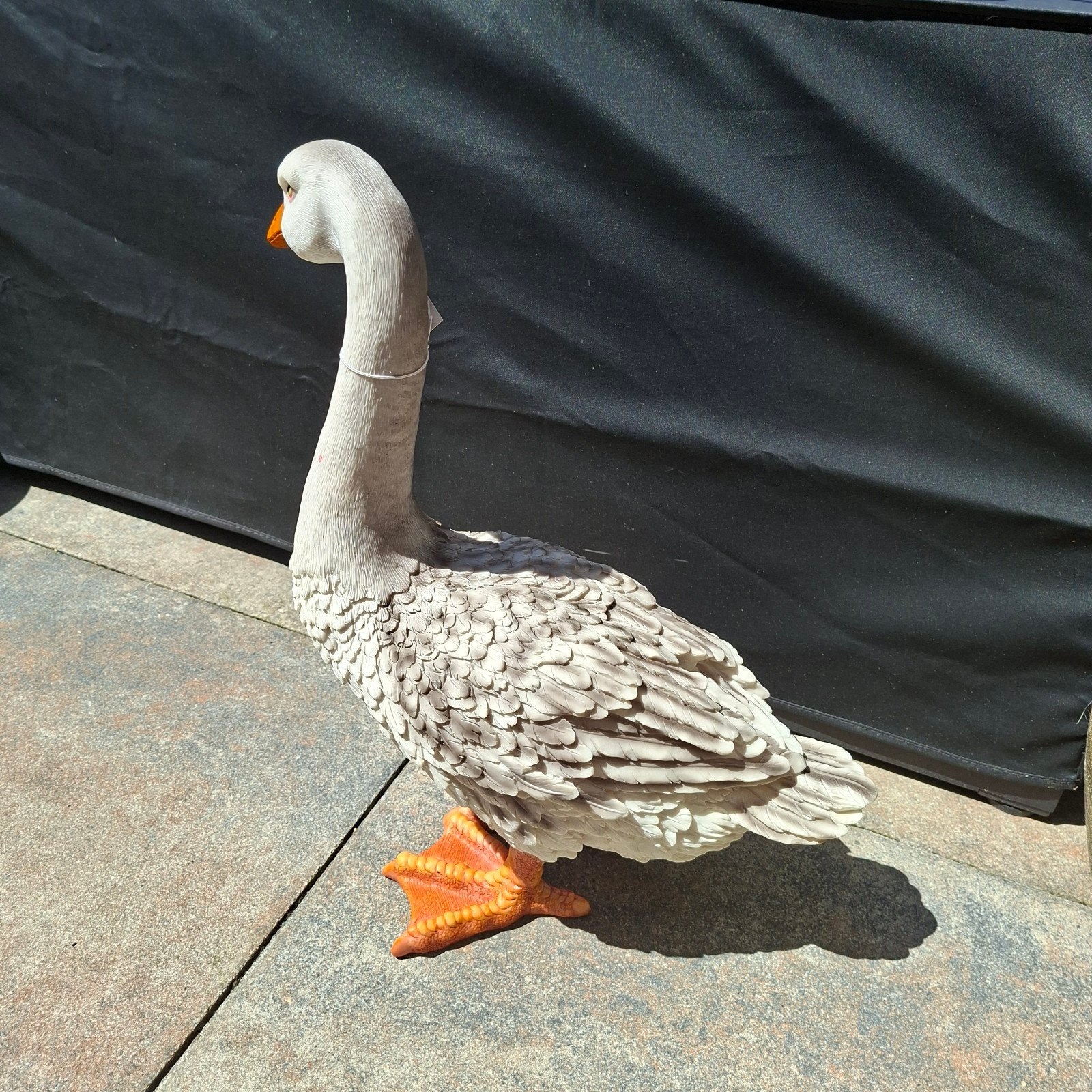 Mooi beeld tuinbeeld gans 47 cm hoog, Ophalen, Nieuw, Kunststof