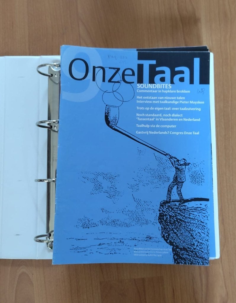 Tijdschrift Onze Taal (september 1999  t.e.m. december 2006), Boeken, Tijdschriften en Kranten, Ophalen of Verzenden, Zo goed als nieuw
