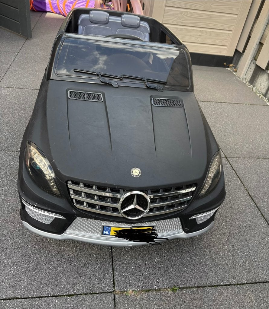 Elektrische kinderauto Mercedes ML63 AMG V8, Gebruikt