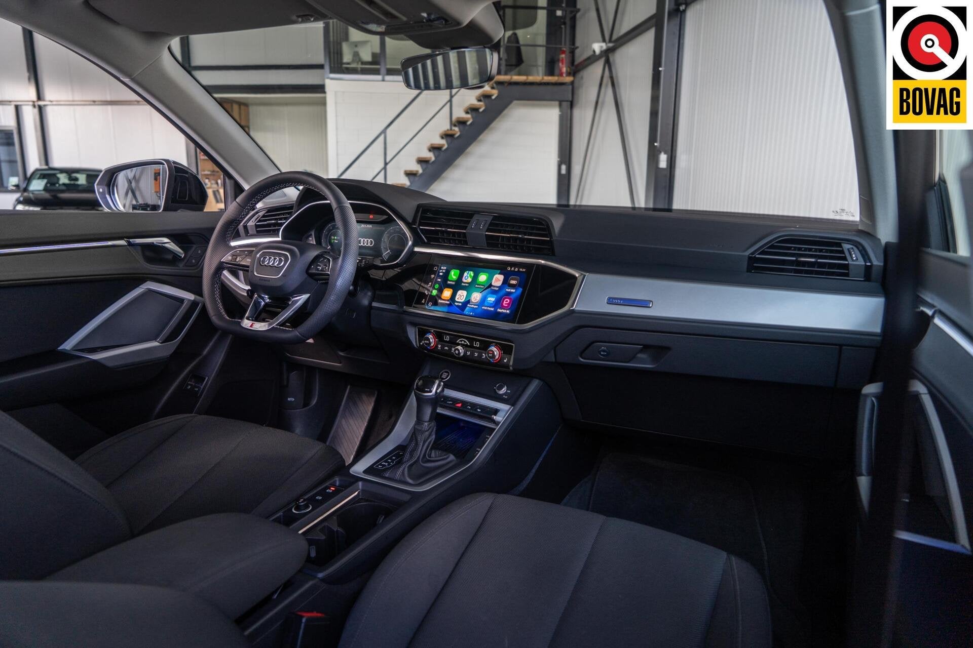 Audi Q3 45 TFSI e 245PK | Pano | Ambient+ | Cam | Matrix Led, Dealer onderhouden, Stof, Gebruikt, Zwart