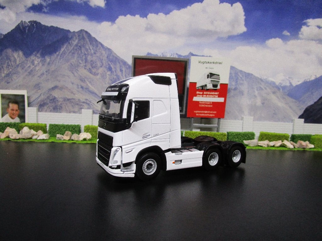 white line volvo fh5 my2024 globetrotter xl 6x2 03-2060, Ophalen of Verzenden, Nieuw, Bus of Vrachtwagen, Wsi