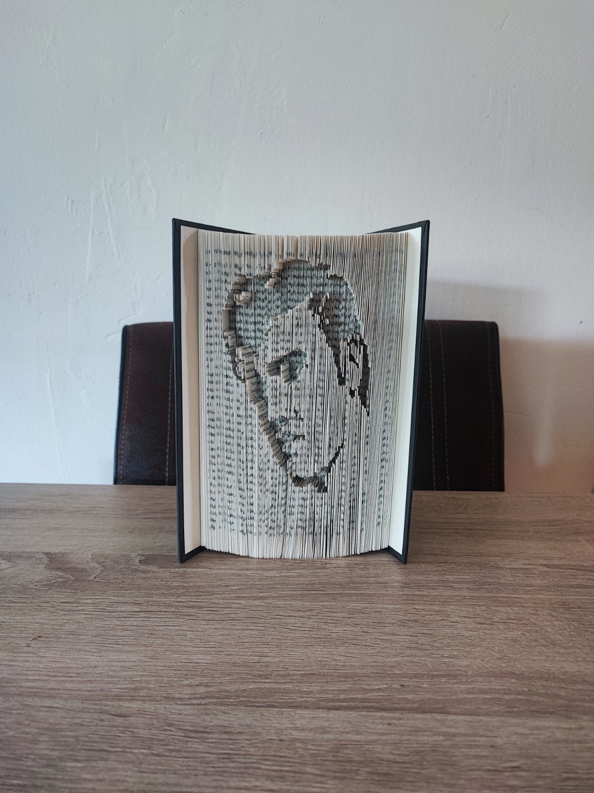 Uniek gevouwen boekkunst: Elvis Presley, Film en tv, Handgemaakt, Meerkleurig, Ophalen of Verzenden