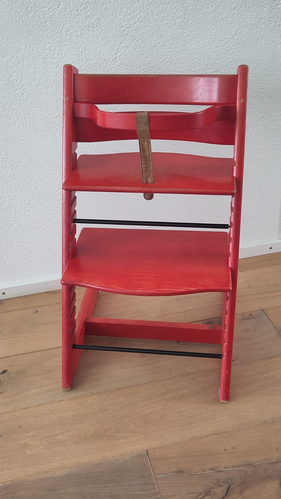 Stokke Tripp Trapp kinderstoel rood, Ophalen, Gebruikt, Meegroeistoel