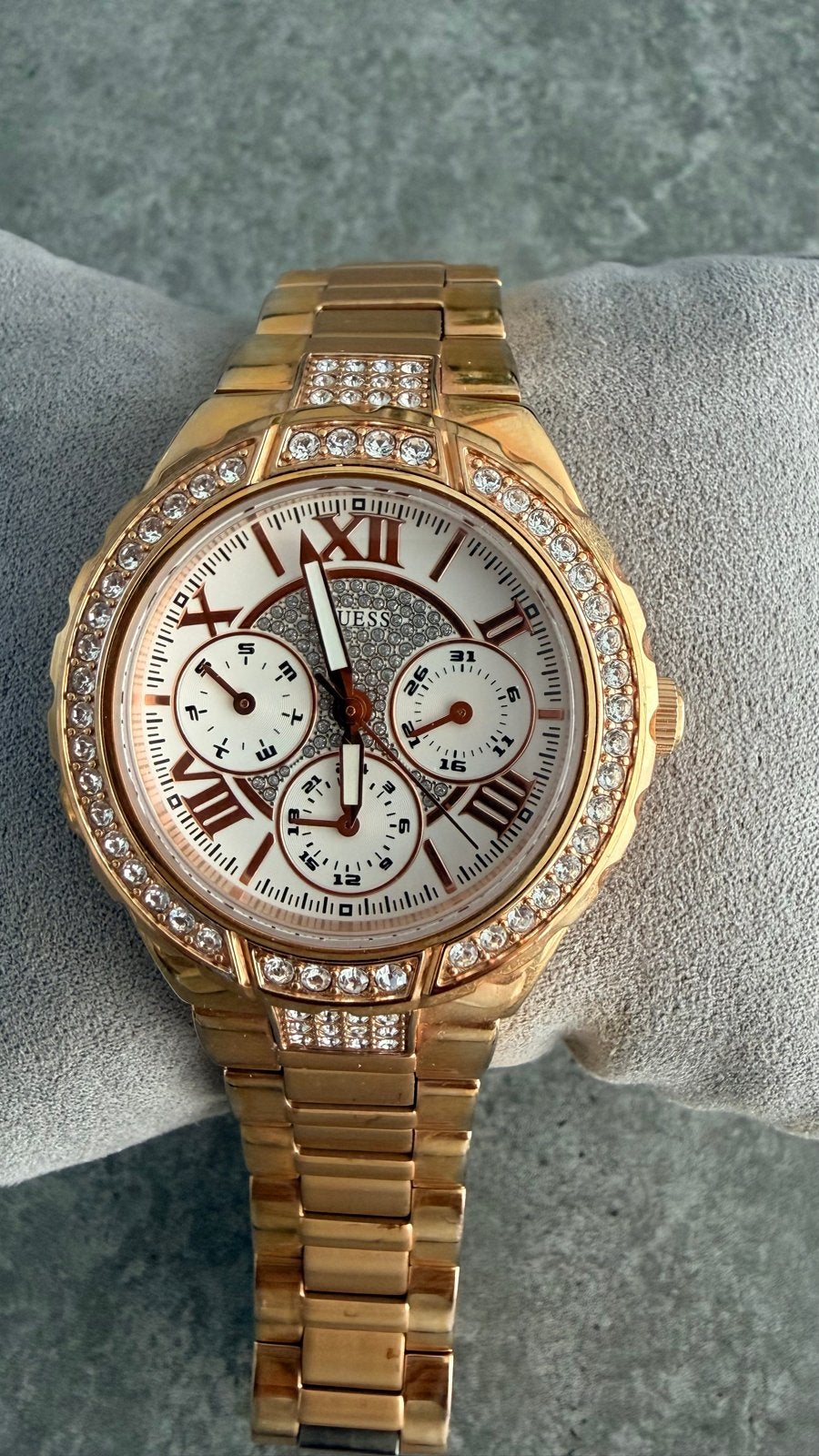 Guess Dameshorloge Goudkleurig met Strass, Overige materialen, Guess, Polshorloge, Nieuw