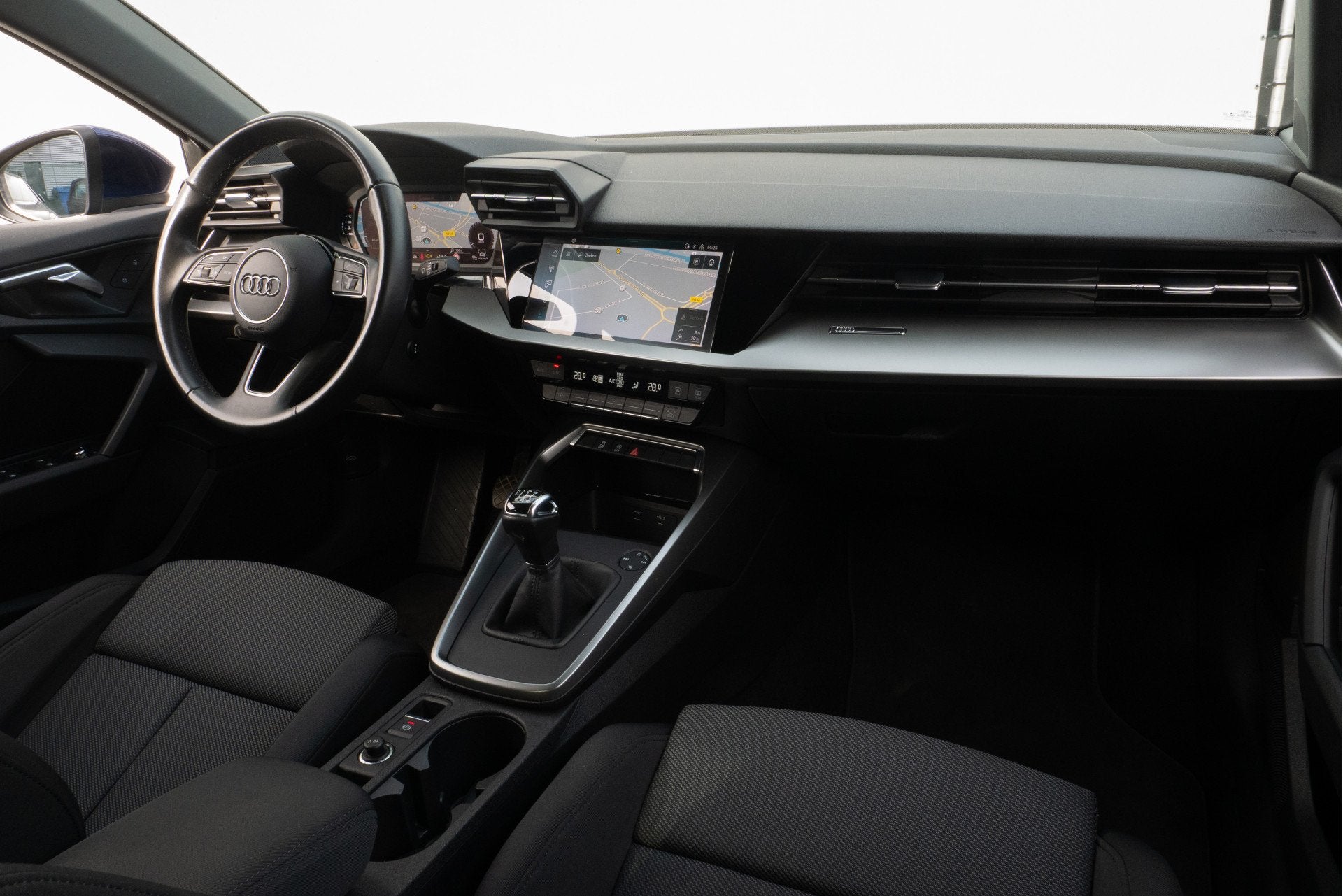 Audi A3 Limousine 30 TFSI 110pk Business edition Virtual coc, Auto's, Audi, Voorwielaandrijving, Stof, Gebruikt, 1200 kg
