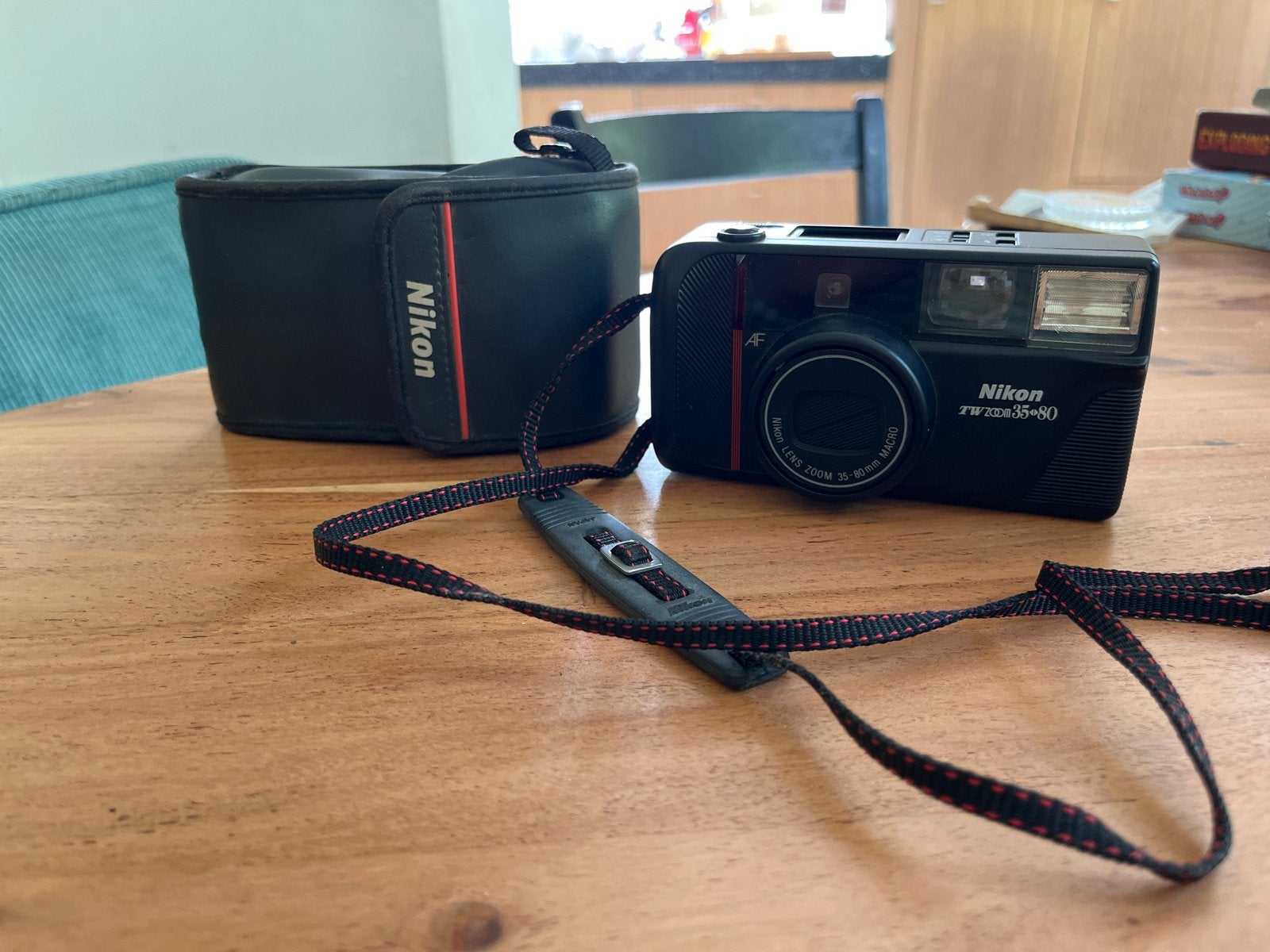 Nikon TW Zoom 35-80 compact camera met tasje, Ophalen of Verzenden, Gebruikt, Compact, Nikon