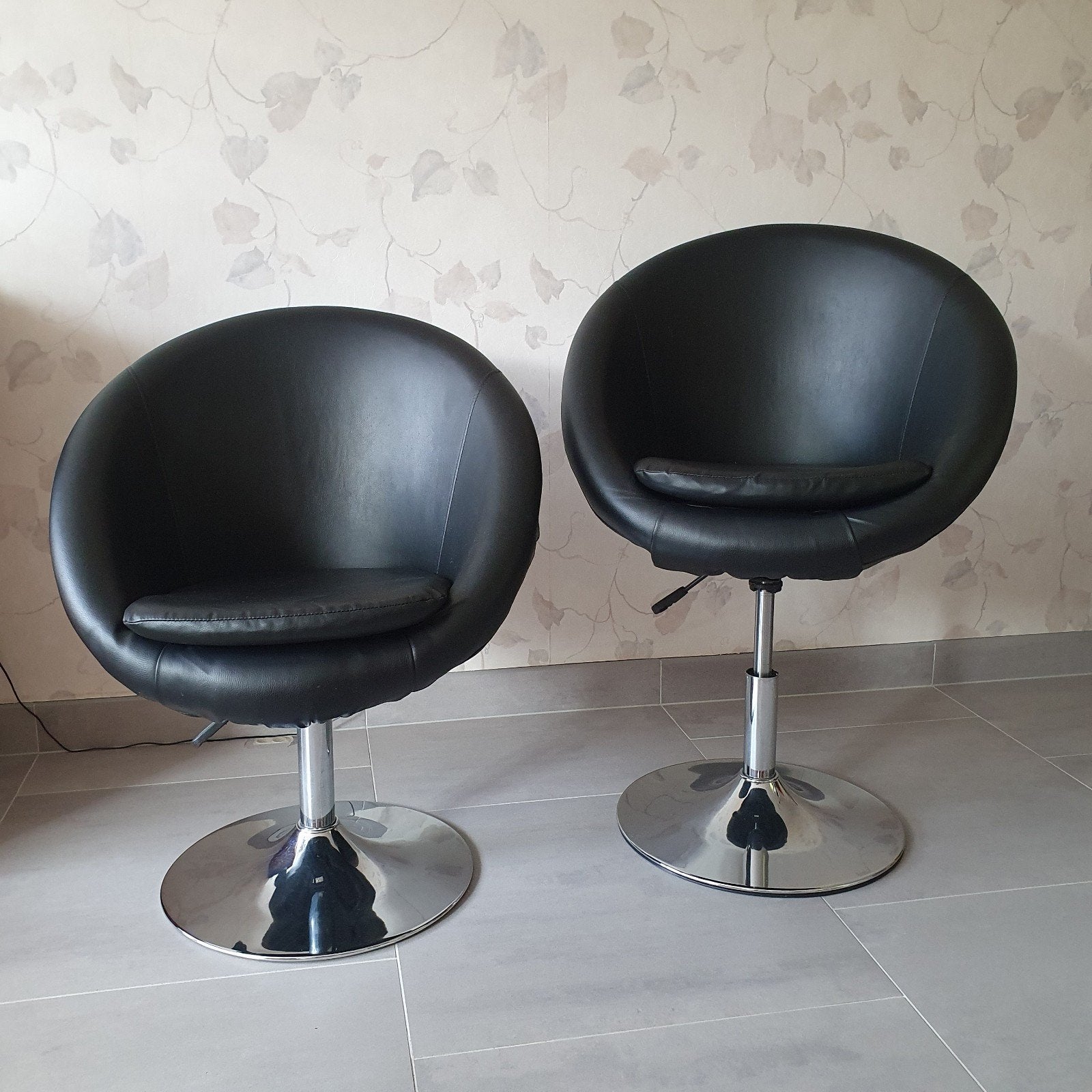 2 leuke fauteuilstoelen - in hoogte verstelbaar, Huis en Inrichting, Ophalen, Gebruikt, Minder dan 50 cm, Vintage