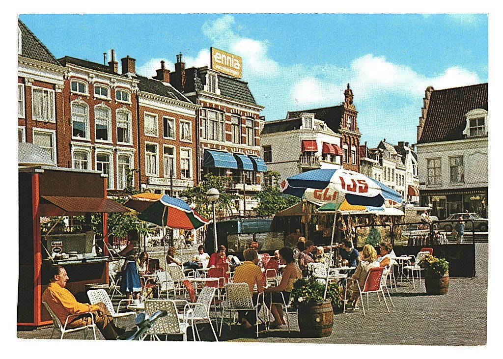 38335 Leeuwarden Het Waag plein _Nette kaart Onbeschreven