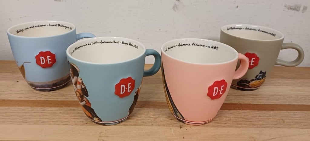 Douwe Egberts - oude Meesters mokken - 4 stuks, Gebruikt, Overige merken, Overige stijlen, Aardewerk