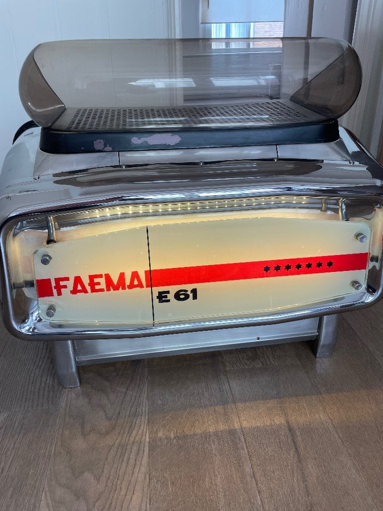 Foto 2 van SALE -Vintage Faema E61 Espressomachine incl. Koffiemolen
