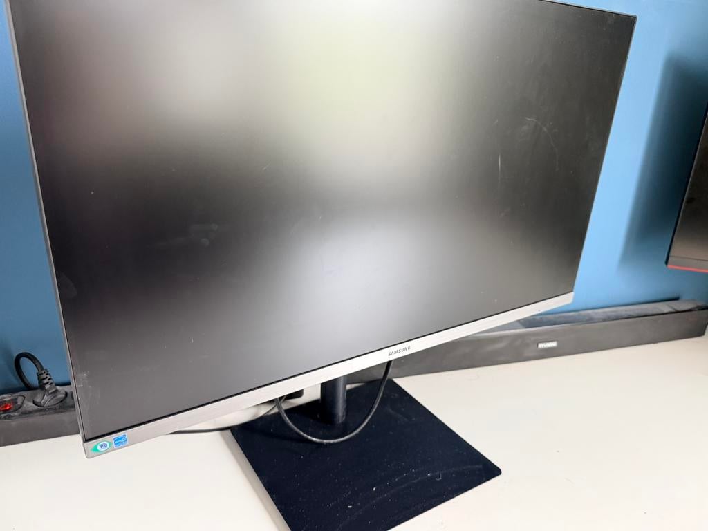 Samsung S27R650FDR professioneel monitor, Computers en Software, Monitoren, Ophalen, In hoogte verstelbaar, HDMI, Minder dan 1 ms