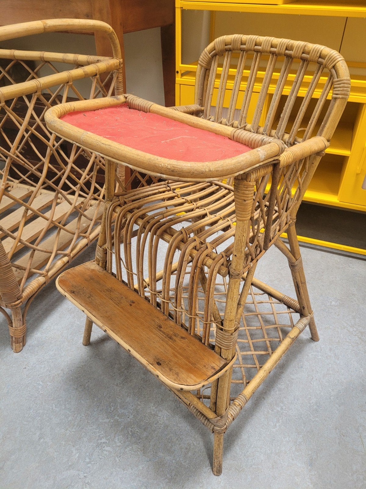 Antieke bamboo kinderstoel, Ophalen