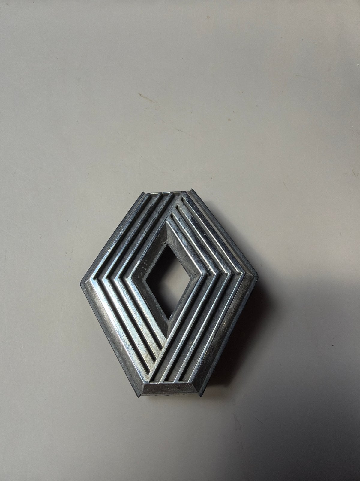 Renault logo embleem, Auto-onderdelen, Ophalen of Verzenden, Gebruikt, Renault