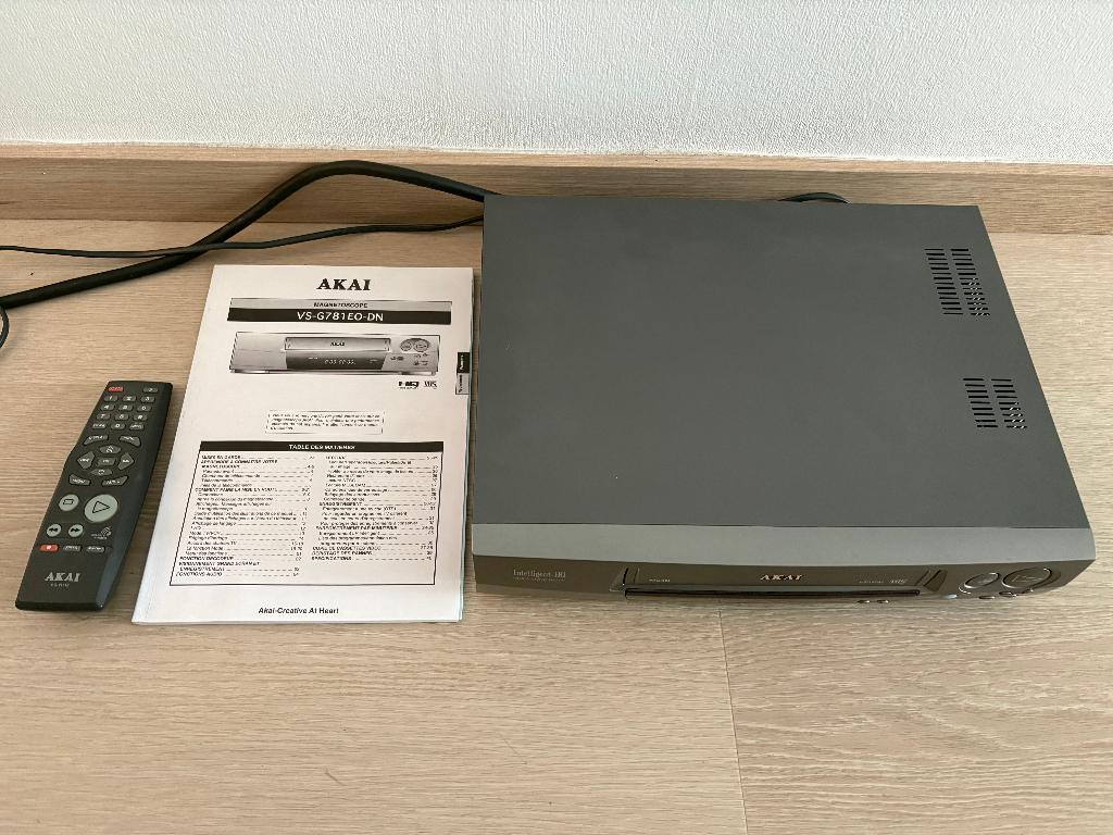 Akai VS-G781 videorecorder, Ophalen of Verzenden, Gebruikt, VHS-speler of -recorder
