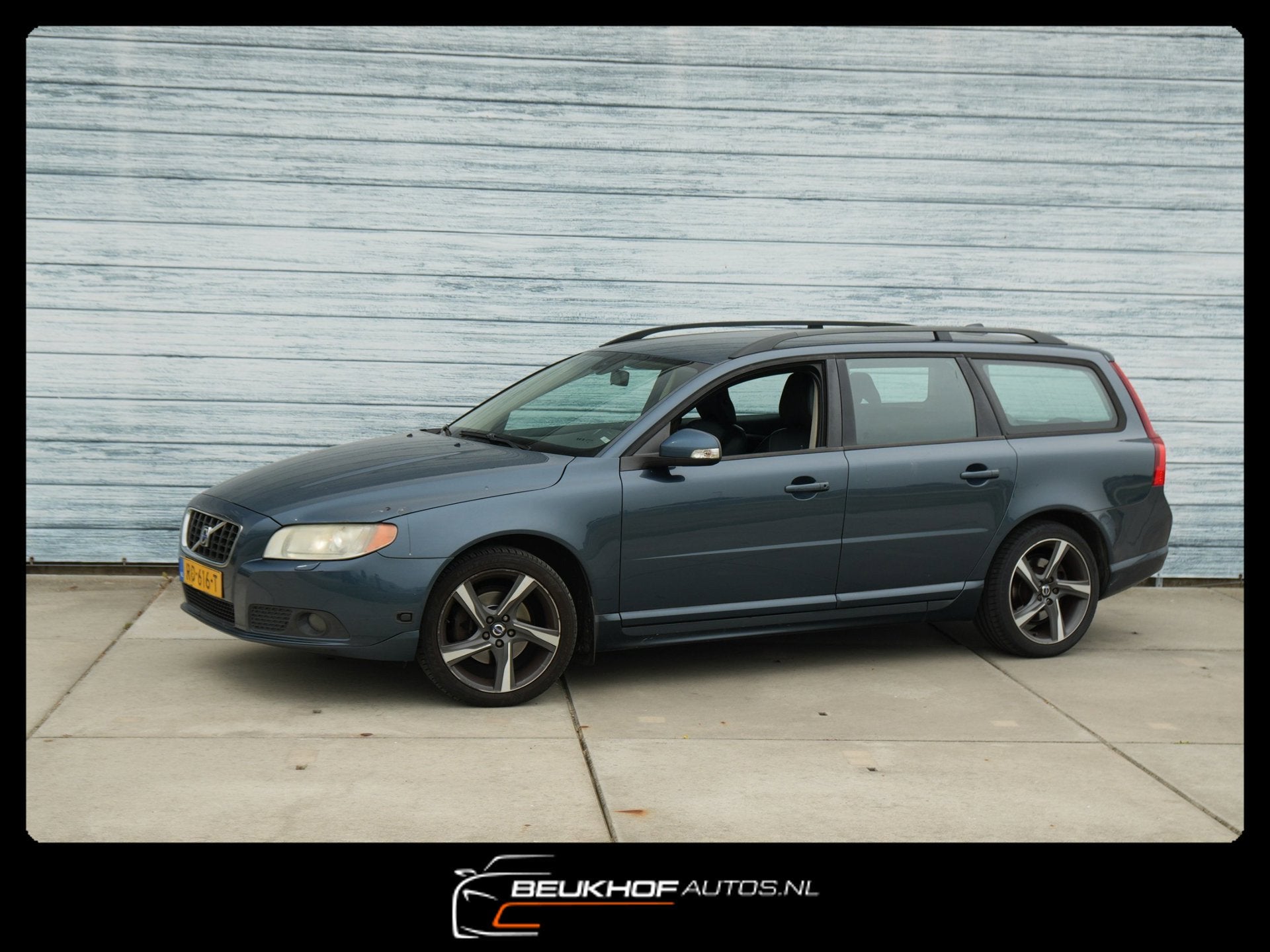 Volvo V70 2.0 Leer Xenon Trekhaak Stoelverwarming Cruise, Auto's, Voorwielaandrijving, Gebruikt, Zwart, Blauw