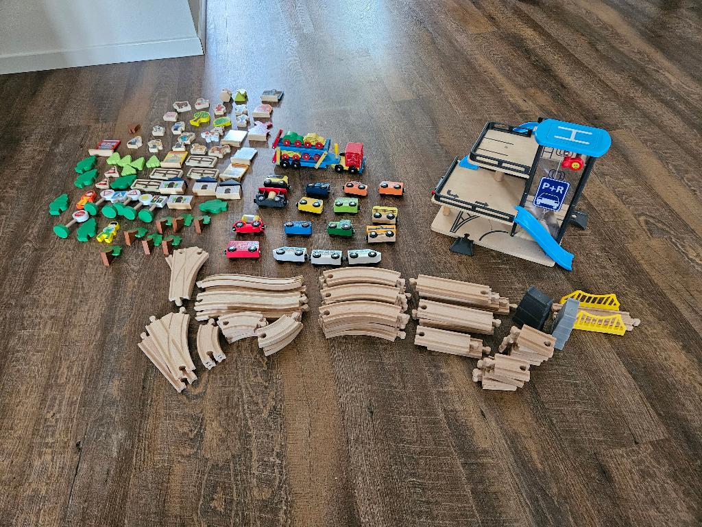 Houten trein/autobaan, Kinderen en Baby's, Speelgoed | Houten speelgoed, Ophalen, Gebruikt, Overige typen