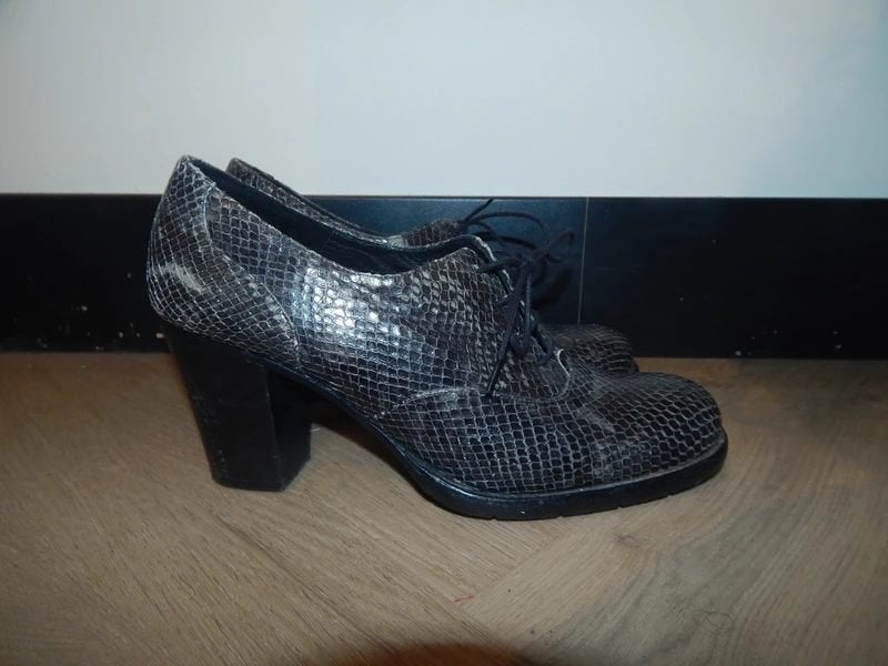 Chie Mihara leren vintage look pumps snake motief mt 40