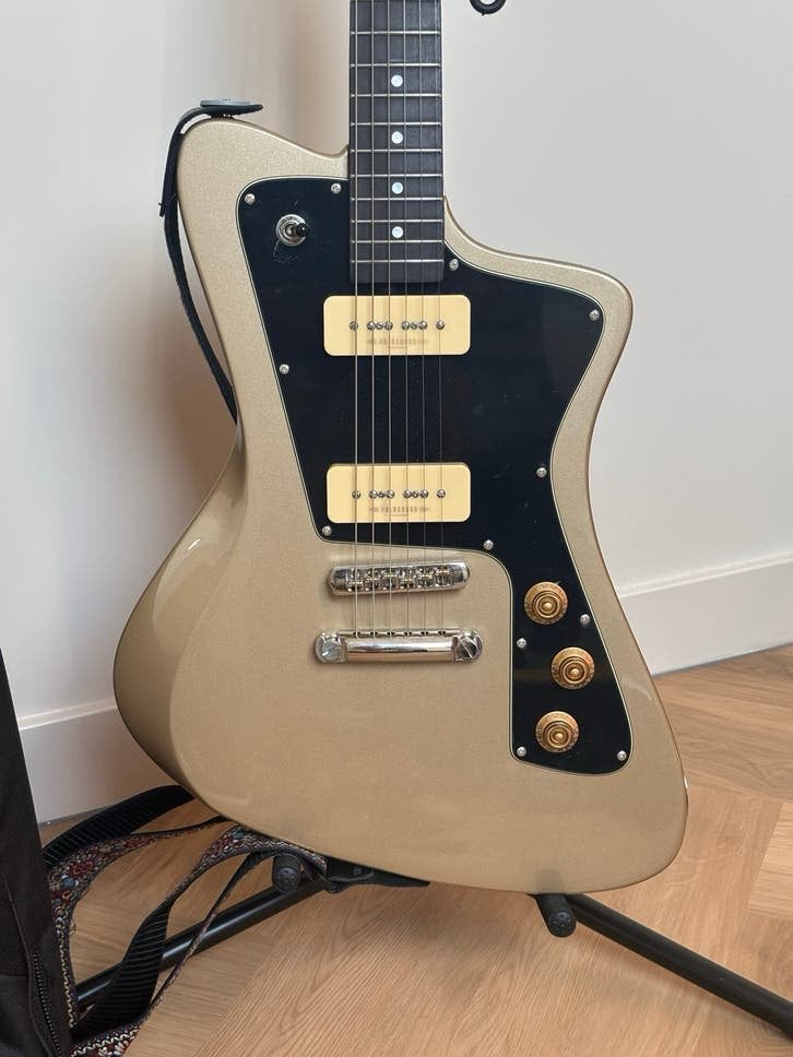 Baum Vega Wingman elektrische gitaar, Muziek en Instrumenten, Snaarinstrumenten | Gitaren | Elektrisch, Ophalen of Verzenden, Zo goed als nieuw