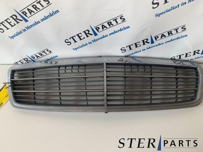 Grille van een Mercedes C-Klasse (7D11), Gebruikt, -, Ophalen of Verzenden, -