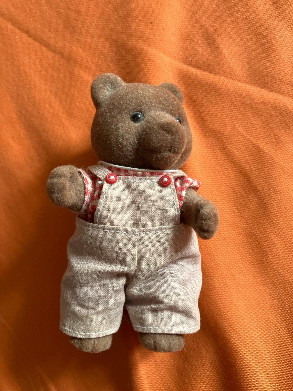 Beerje van de Sylvanian family, Beer, Ophalen of Verzenden, Zo goed als nieuw, Met kleding of accessoire
