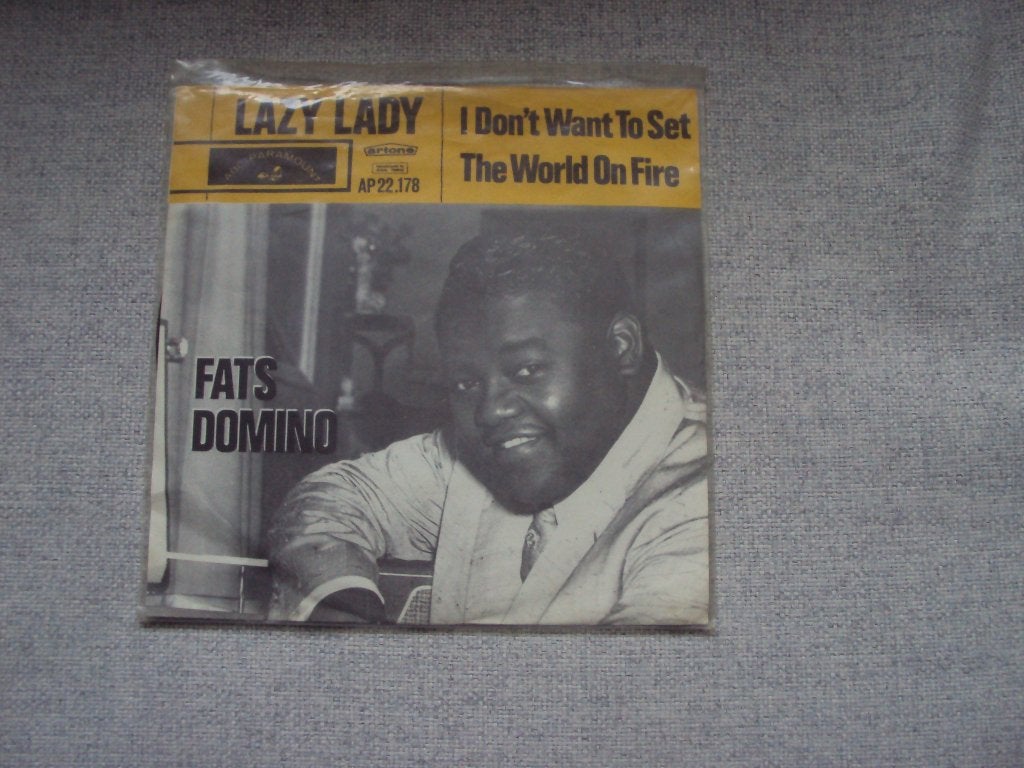 Fats Domino - Lazy Lady/I don't want to set the world onfire, Gebruikt, 7 inch, Ophalen of Verzenden, Pop