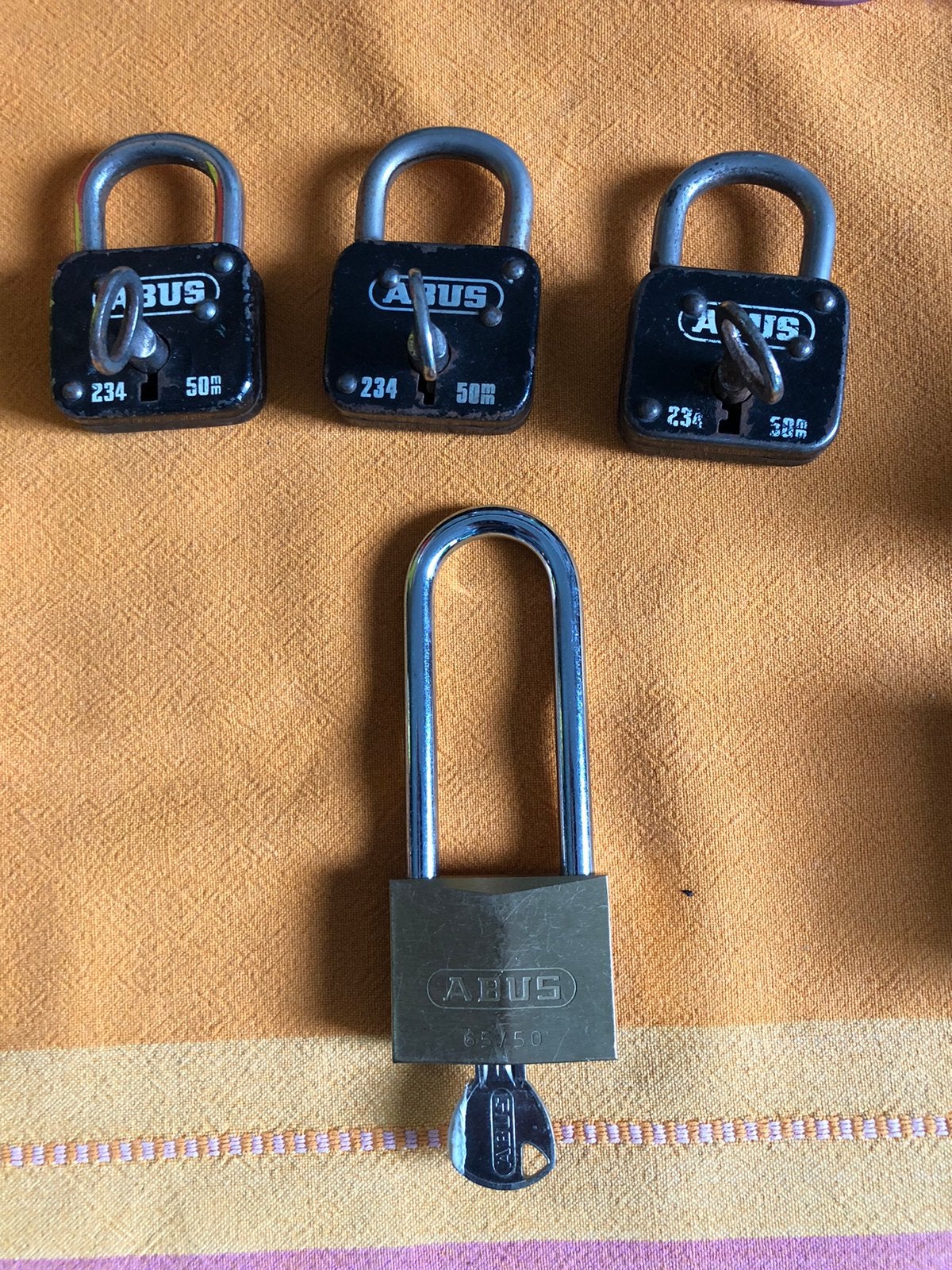 Abus hangsloten, Ophalen of Verzenden, Zo goed als nieuw