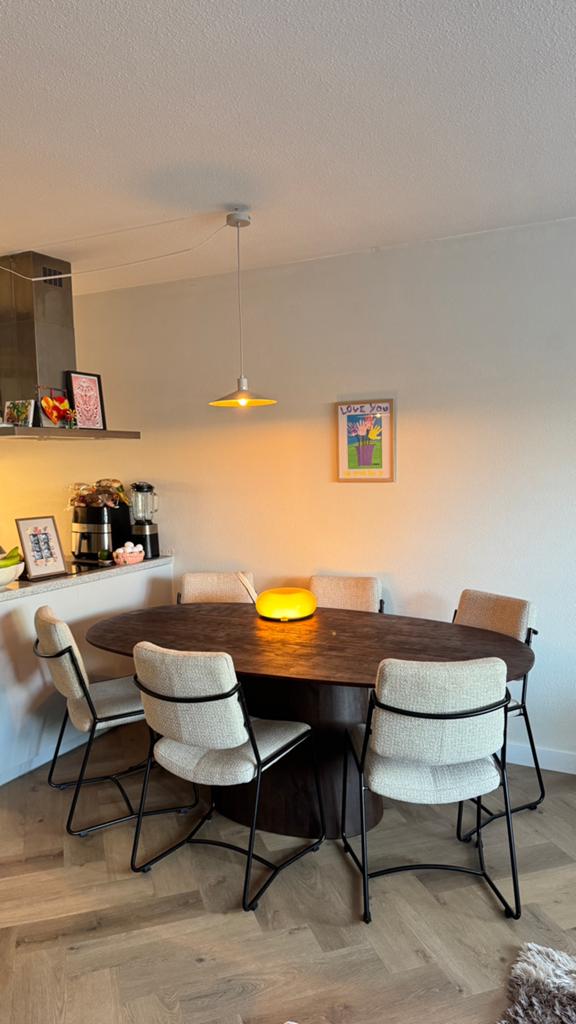 Eettafel ovaal mangohout zitmaxx Aron zeer goede staat, 100 tot 150 cm, 200 cm of meer, Ophalen of Verzenden, Zo goed als nieuw