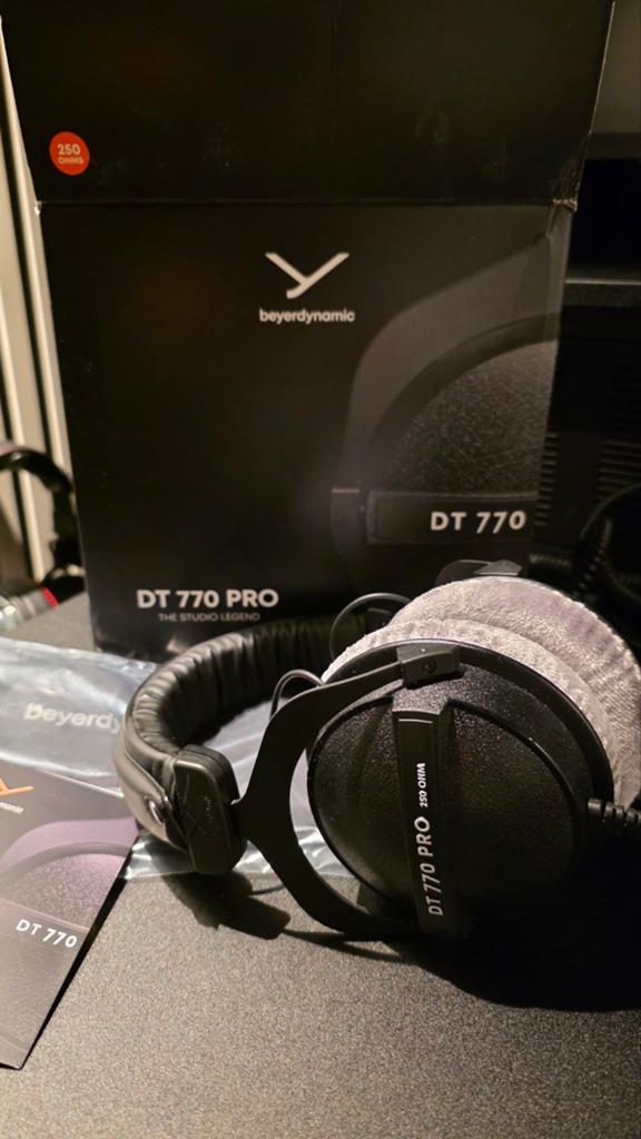 Beyerdynamic DT 770 Pro 250 Ohm

Nieuw