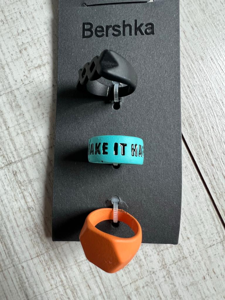Bershka Ringen voor mannen  - Maat M, Sieraden, Tassen en Uiterlijk, Ringen, 18 tot 19, Kunststof, Overige kleuren, Heer