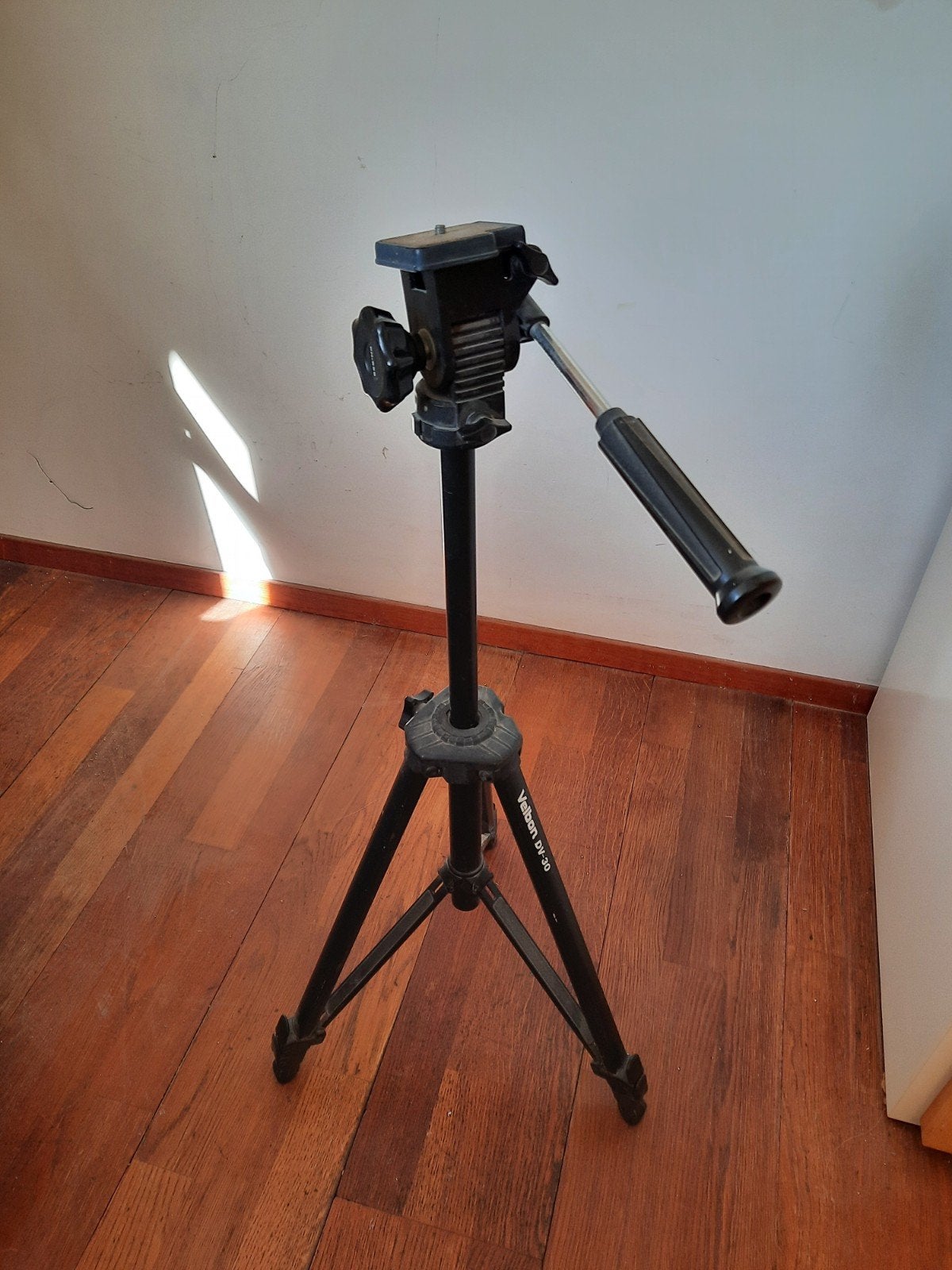 statief voor fototoestel, Gebruikt, Velbon, 150 tot 175 cm, Ophalen of Verzenden