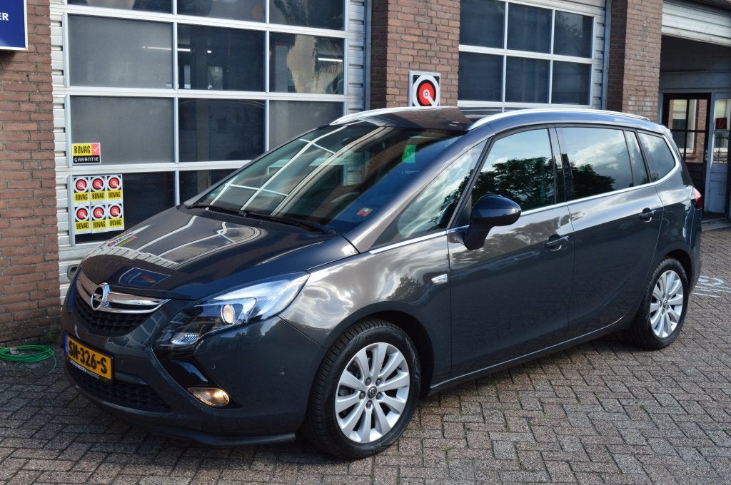 Opel Zafira Tourer 1.4 Innov. 7p Automaat, Camera | Trekhaak, Auto's, Parkeersensor, 15 km/l, Gebruikt, Euro 6