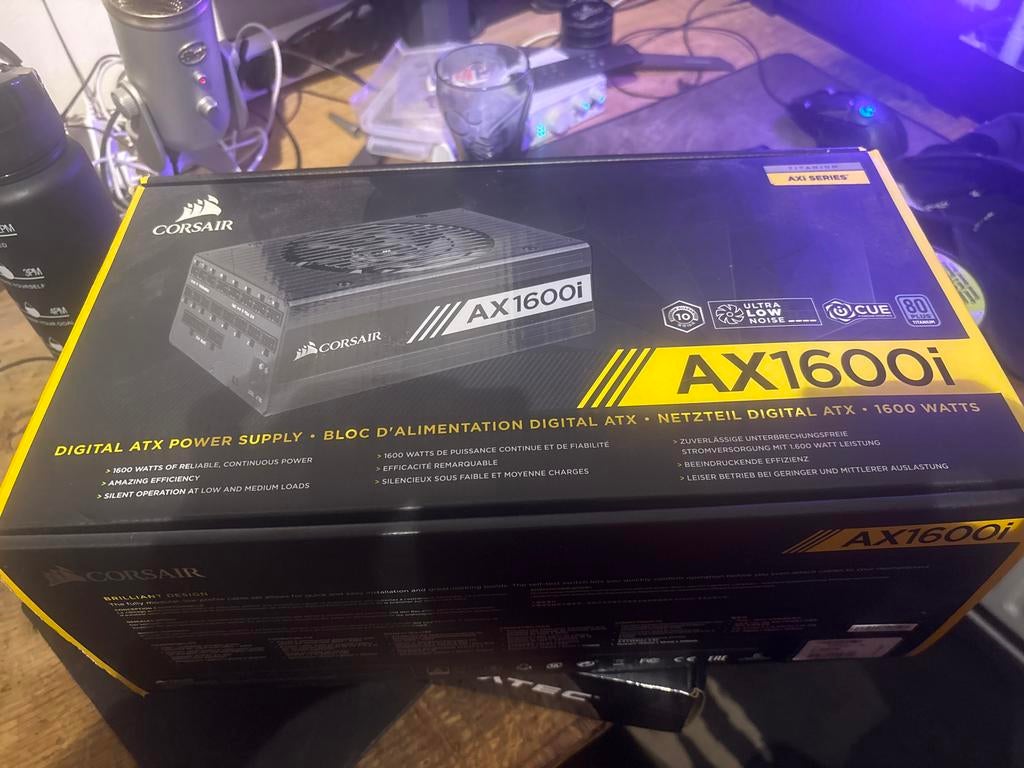 Corsair AX1600i Voeding - Zo goed als nieuw met kabel, Ophalen of Verzenden, Zo goed als nieuw