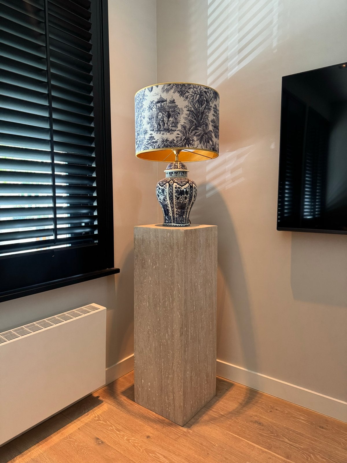 Stijlvolle Travertin Zuil - Perfect voor Decoratie, Ophalen, Zo goed als nieuw