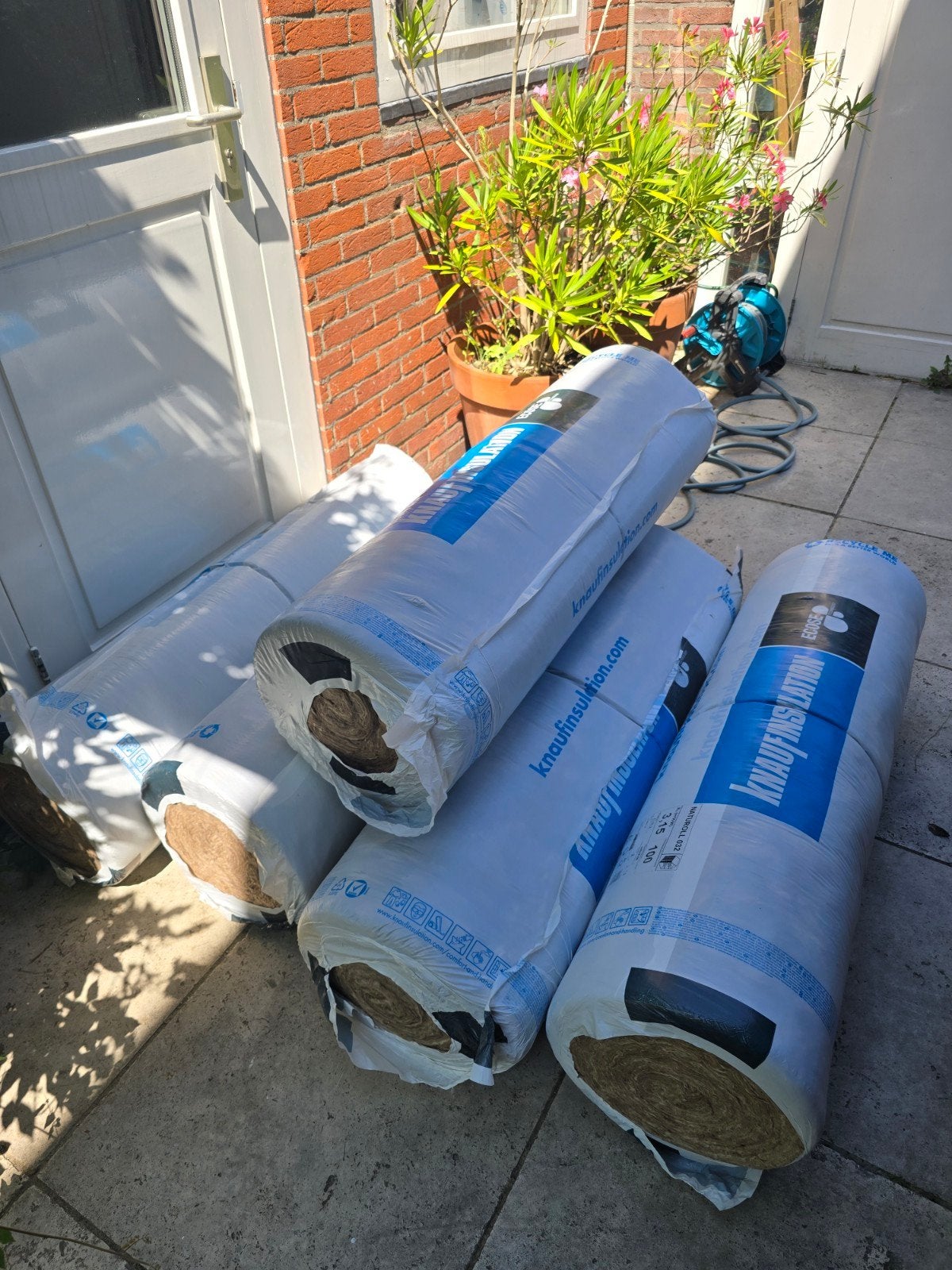 Knauf Naturoll 032 Glaswol Isolatie - 100mm Dikte, Ophalen, Dakisolatie, 12 cm of meer, Nieuw