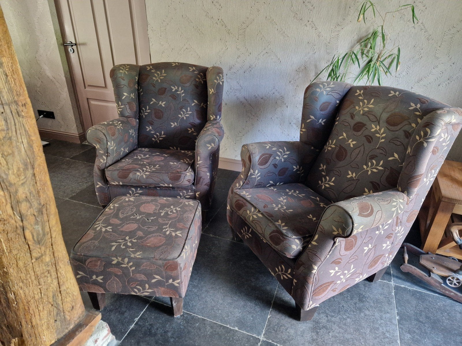 2 gratis fauteuils met hocker - Gebruikt, Ophalen, Gebruikt, Stof