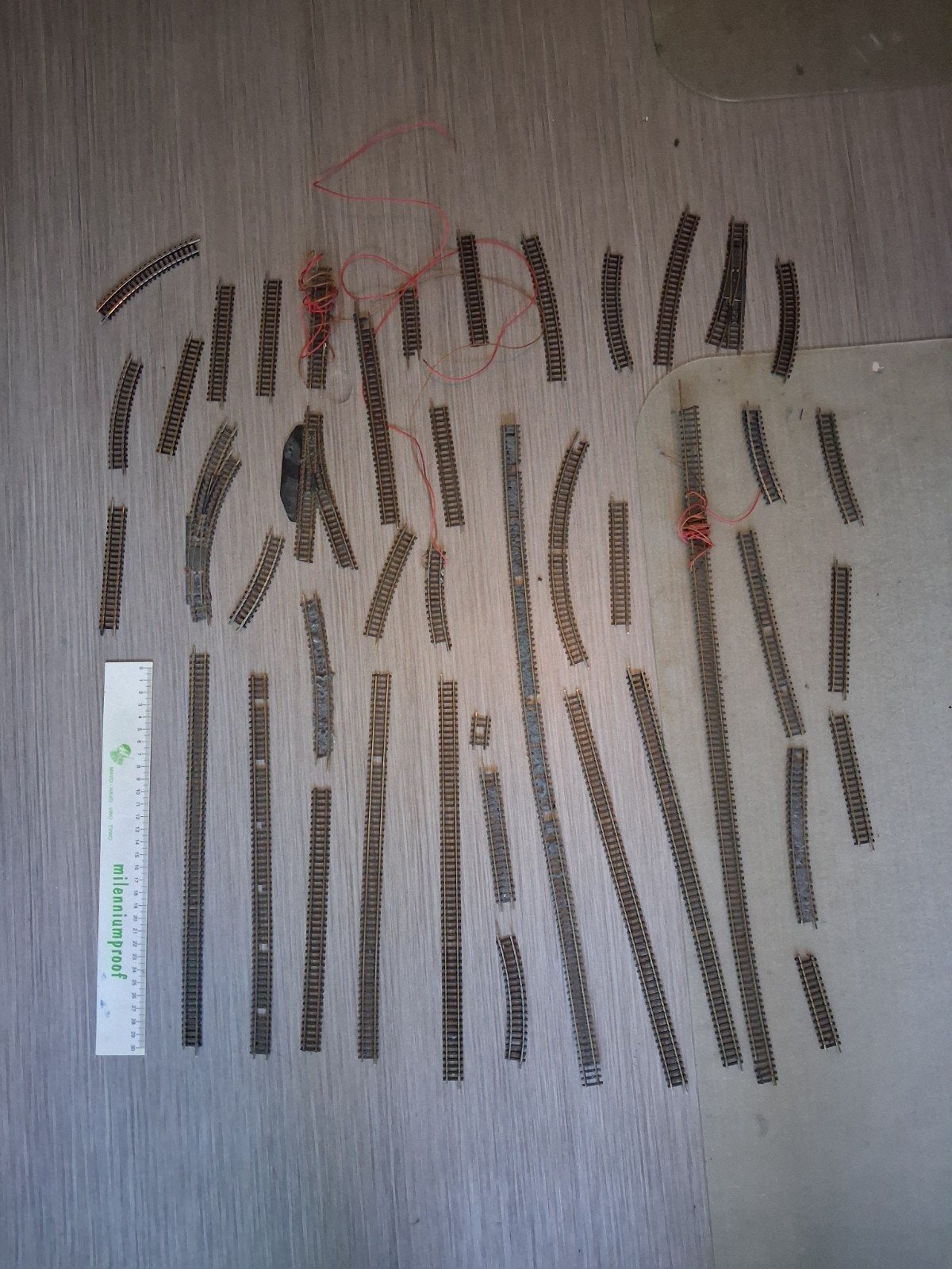 Complete spoorbaan schaal N met 2 locs, spoor, wissels, etc., Wisselstroom, Treinset, Zo goed als nieuw, Analoog