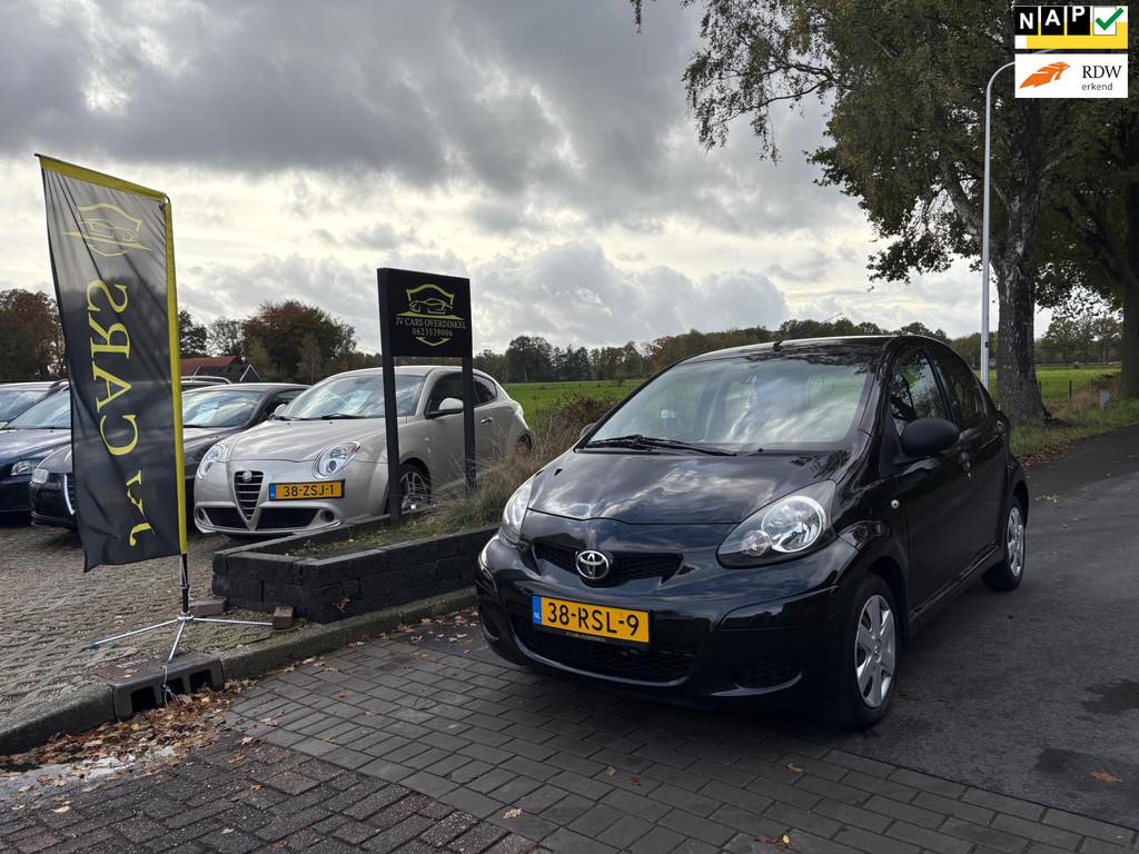 Toyota Aygo 1.0-12V NET FRISSE BEURT GEHAD MET VEEL..AIRCO,E, Voorwielaandrijving, Euro 5, Gebruikt, 4 stoelen