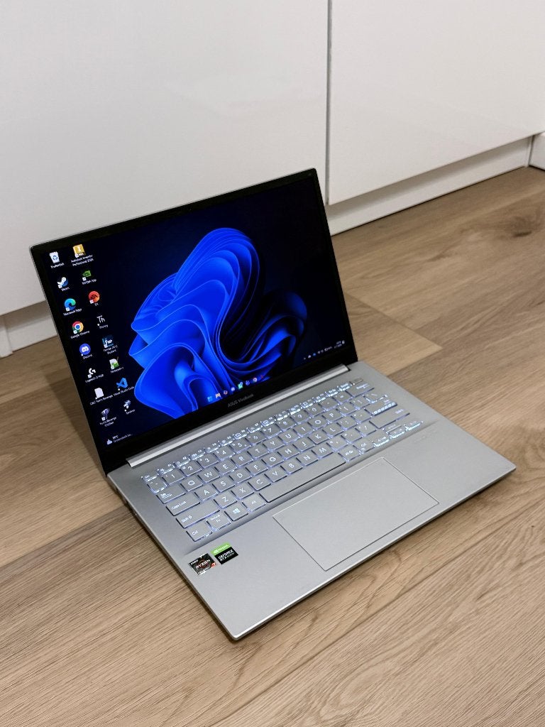 Asus Vivobook 14" OLED Ryzen 7 5800H RTX 3050 16GB RAM, Ryzen 7, Gebruikt, Met videokaart, Asus