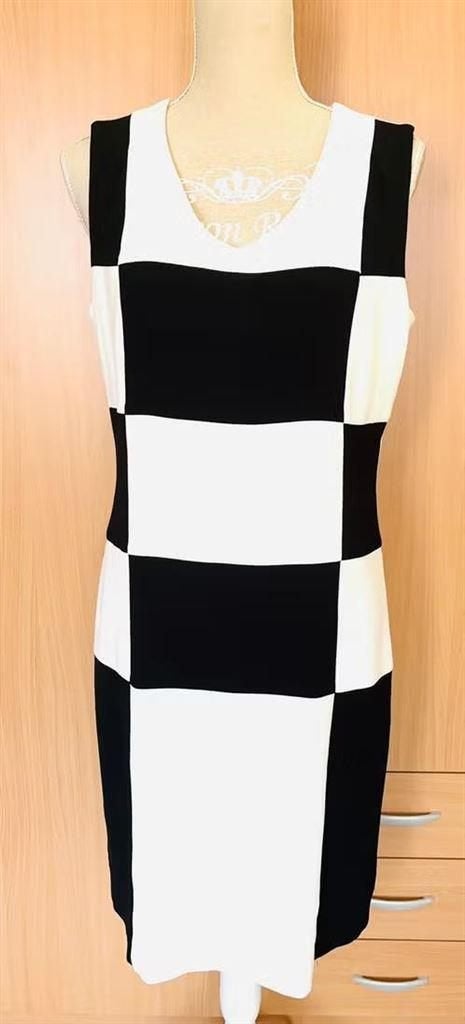 Giovane jurk maat 40[v], Kleding | Dames, Maat 38/40 (M), Zwart, Ophalen of Verzenden, Zo goed als nieuw