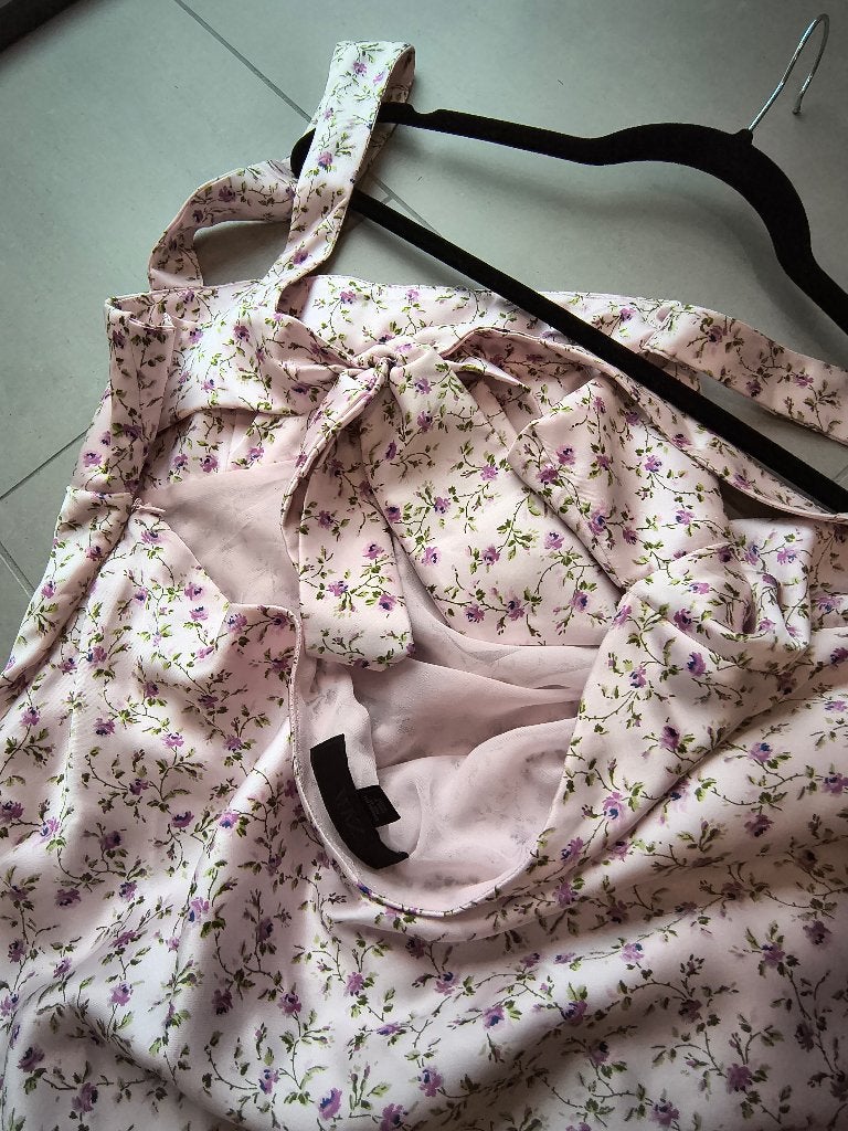 Zomerse bloemenjurk met open rug, Kleding | Dames, Maat 38/40 (M), Ophalen of Verzenden, Zo goed als nieuw, Roze