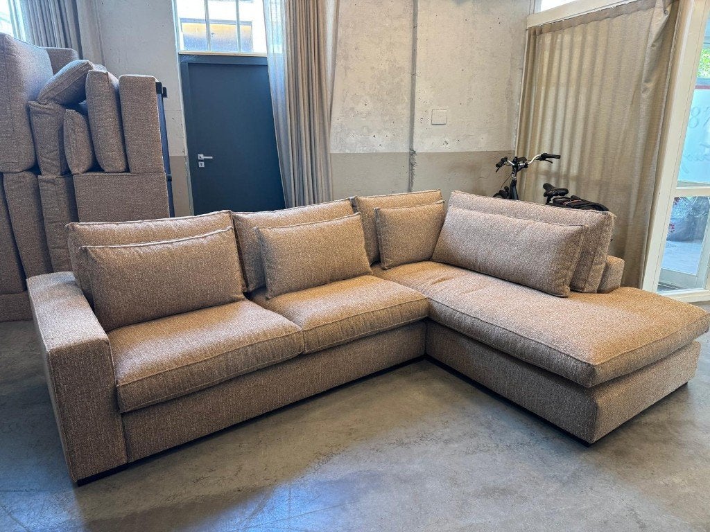 Hoekbank Annabelle l Whoon | Room108 l van €2763 voor €1599, Ophalen, 100 tot 125 cm, Hoekbank, Stof