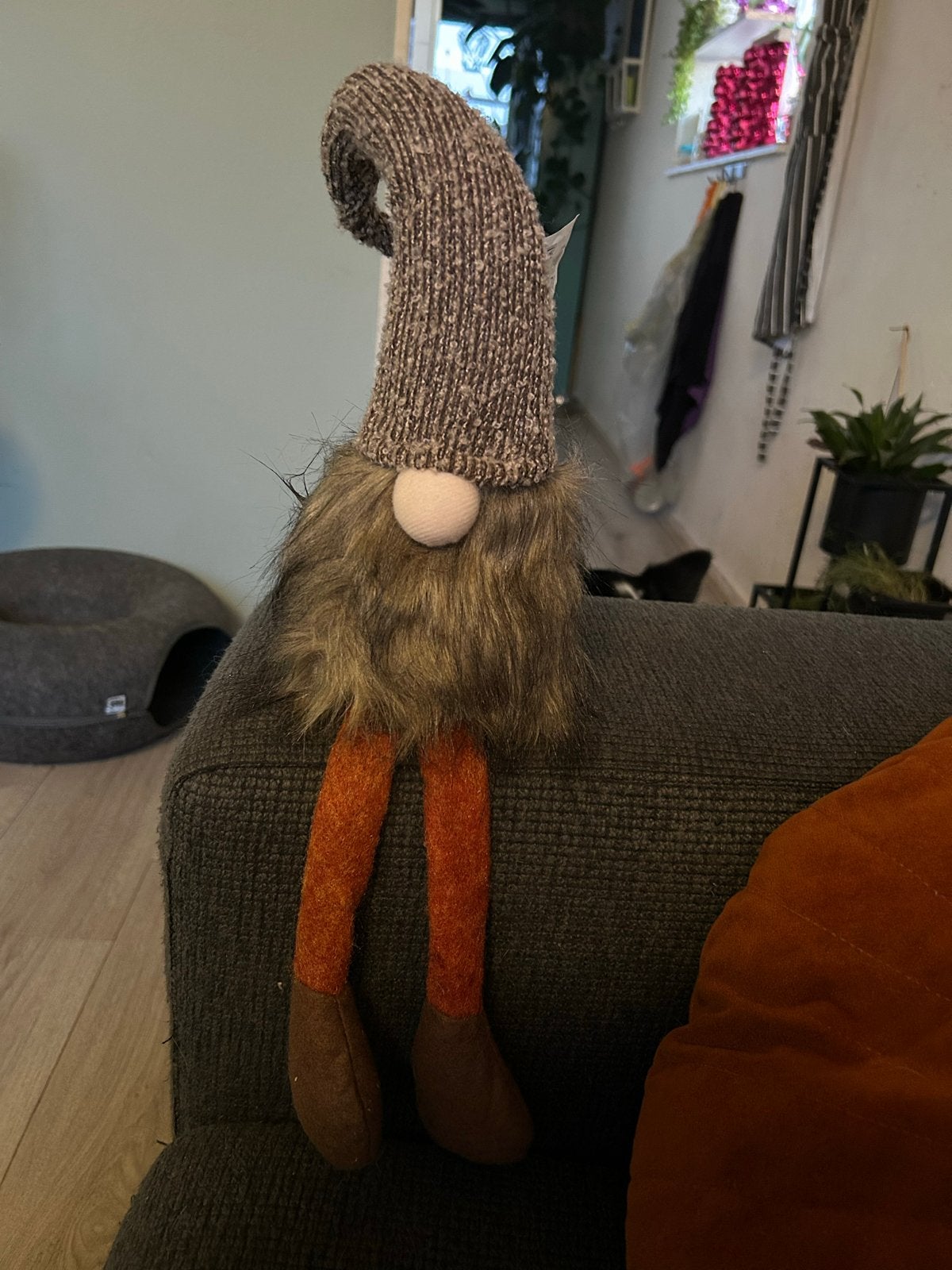 Leuke decoratieve kabouter met lange benen, Ophalen of Verzenden, Bruin, Textiel, Landelijk