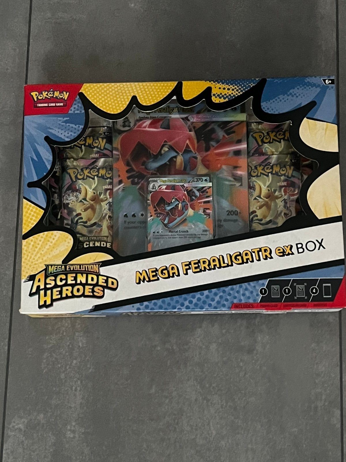 mega ex box ascended heroes, Ophalen of Verzenden, Zo goed als nieuw