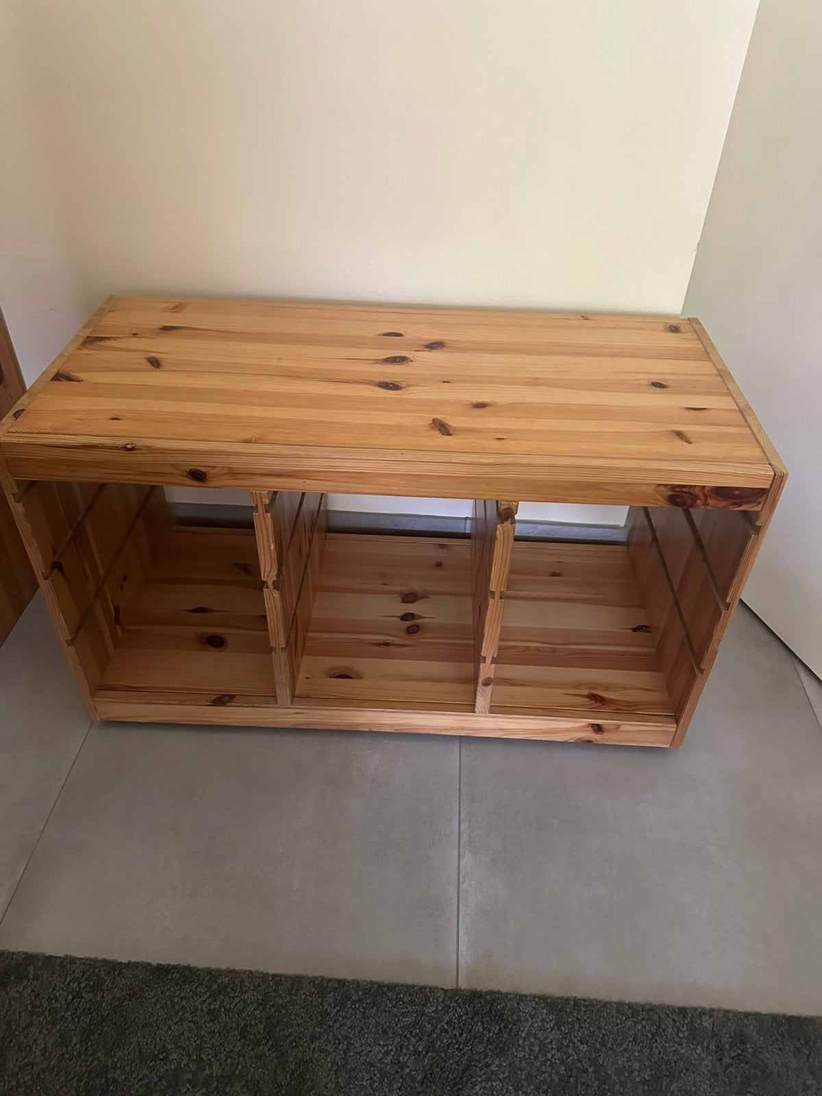 Grenen ikea trofast kast tafelmodel met wieltjes, Ophalen, Zo goed als nieuw, 100 tot 150 cm