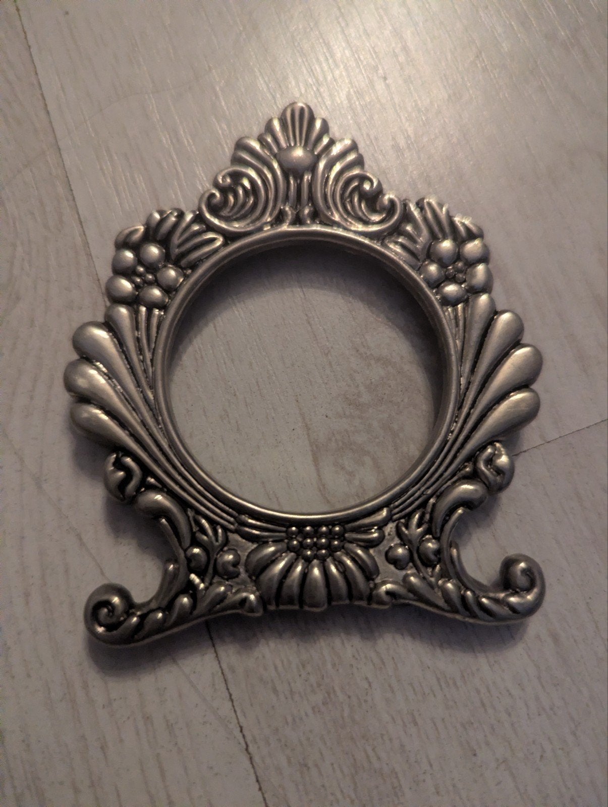 Zilverkleurige djokja uitstraling., Ophalen of Verzenden, Metaal of Aluminium, Minder dan 50 cm, Minder dan 50 cm