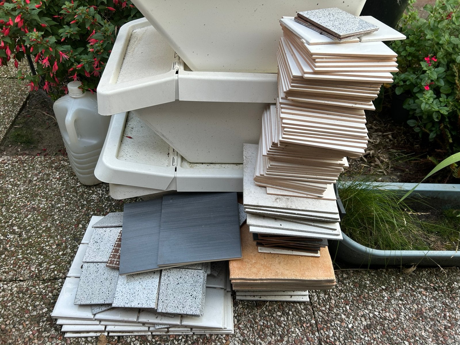 Various leftover tiles, Ophalen, Minder dan 20 cm, Zo goed als nieuw, Minder dan 5 m²